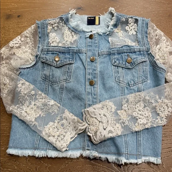 Denim Lace Sleeve Jacket Cropped Distressed Light Wash Boho Chic Size S/M - Picture 3 of 6